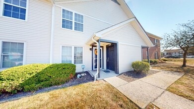 Building Photo - 5498 Cedar Springs