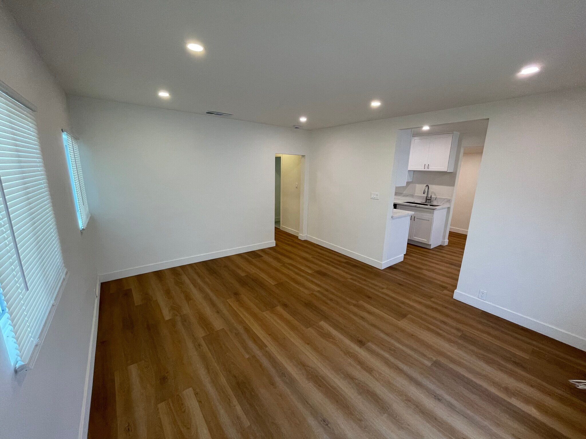 Building Photo - 340 W Alameda Ave