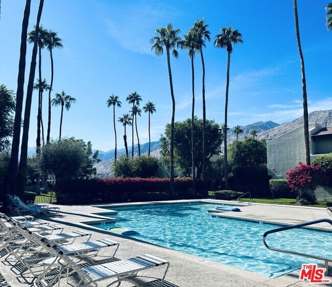 Building Photo - 351 N Hermosa Dr