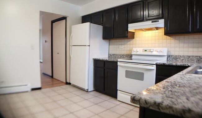 Building Photo - 1203 Whispering Hills Ct