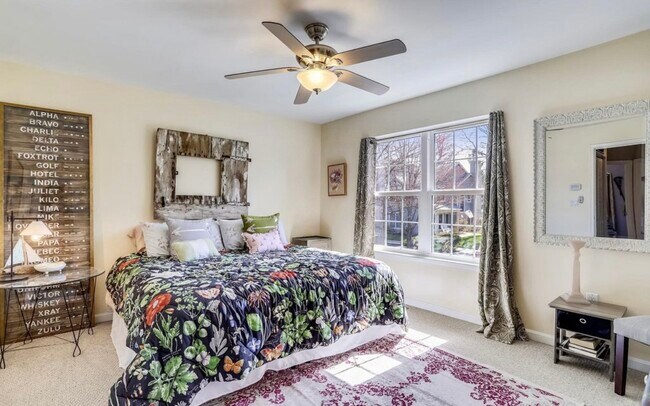 Building Photo - 980 Breakwater Dr