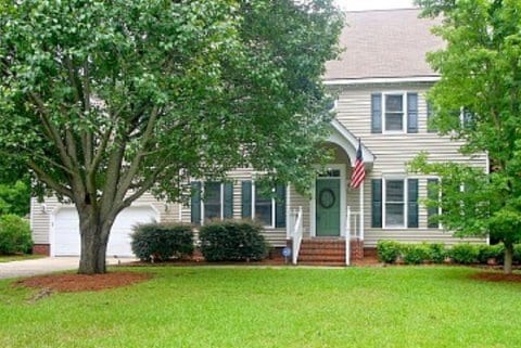 Primary Photo - Maplewood