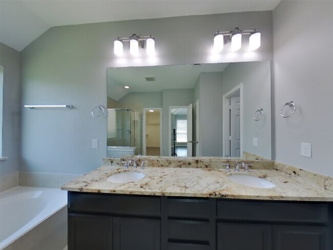 Building Photo - 9626 Stratton Ridge Dr
