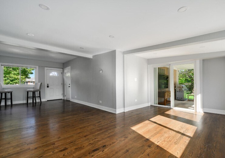 Building Photo - 7225 E Prairie Rd