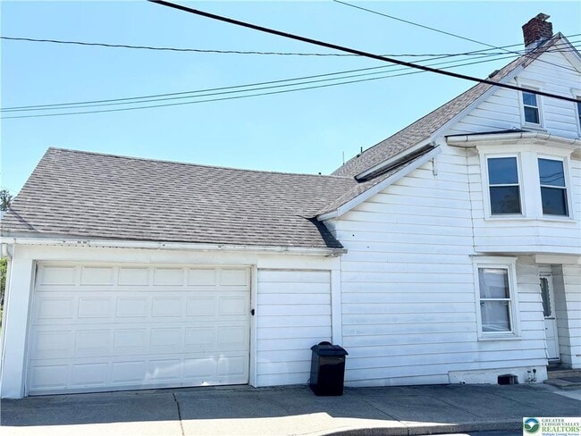 Building Photo - 308 W Franklin St