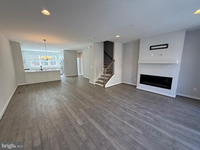 Building Photo - 620 Leigh Wy.