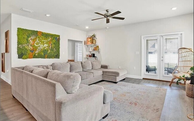 Building Photo - 24253 Alydar Lp