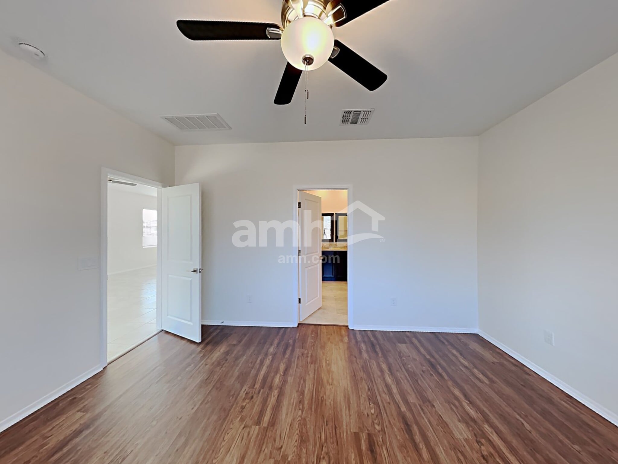 Building Photo - 672 N Nestled Hummingbird Ln E