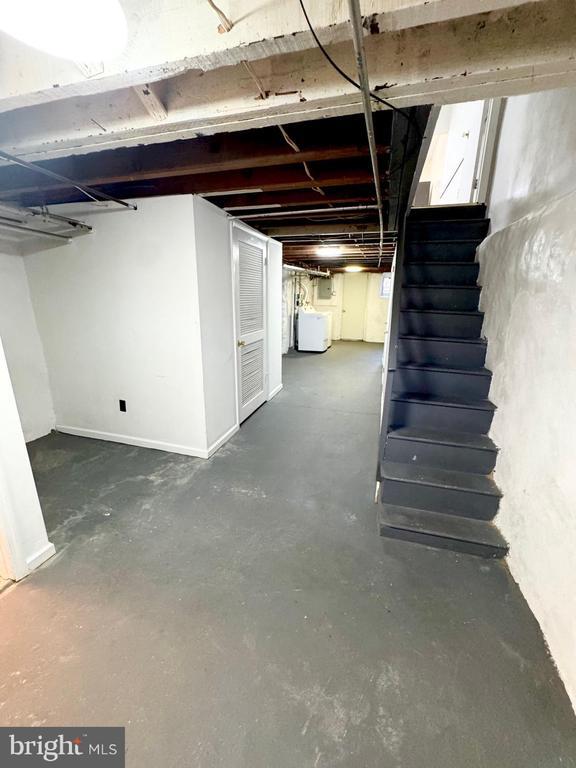 Building Photo - 5363 Westford Rd