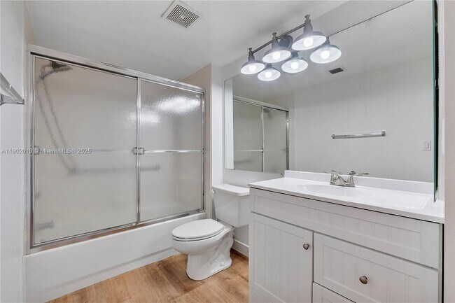 Building Photo - 9599 Weldon Cir