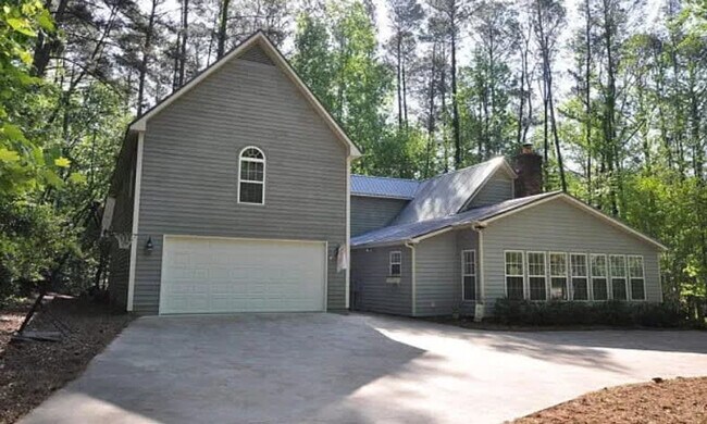 Building Photo - 769 W Martintown Rd