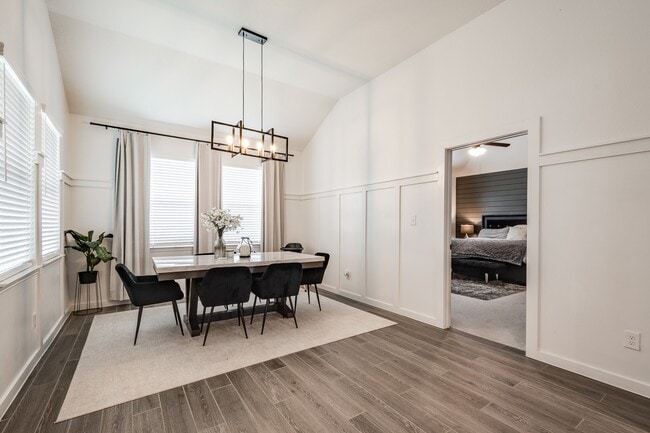 Building Photo - 14231 Angelina Dr