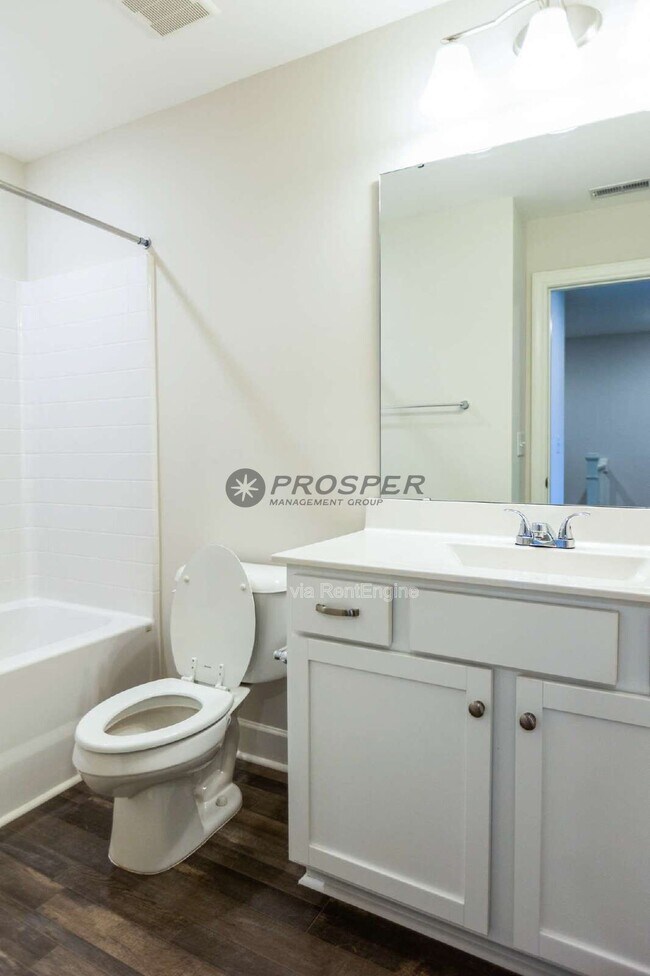 Building Photo - 16 Jaycee Ct