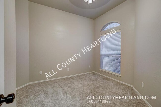 Building Photo - 908 Black Jack Ln