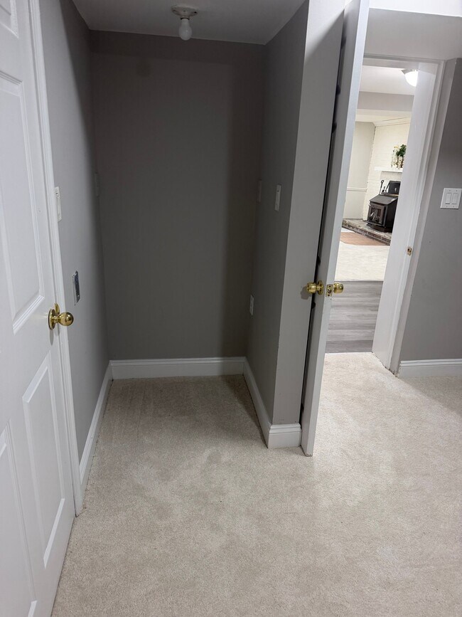 Building Photo - 4812 Kentbury Ct