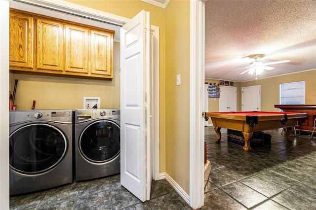 Building Photo - 3674 TX-243