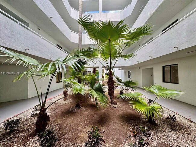 Building Photo - 8335 SW 152nd Ave