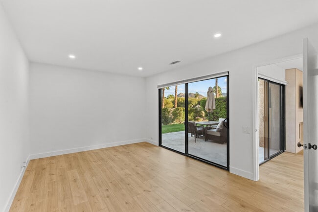 Building Photo - 48980 Wildwood Ln