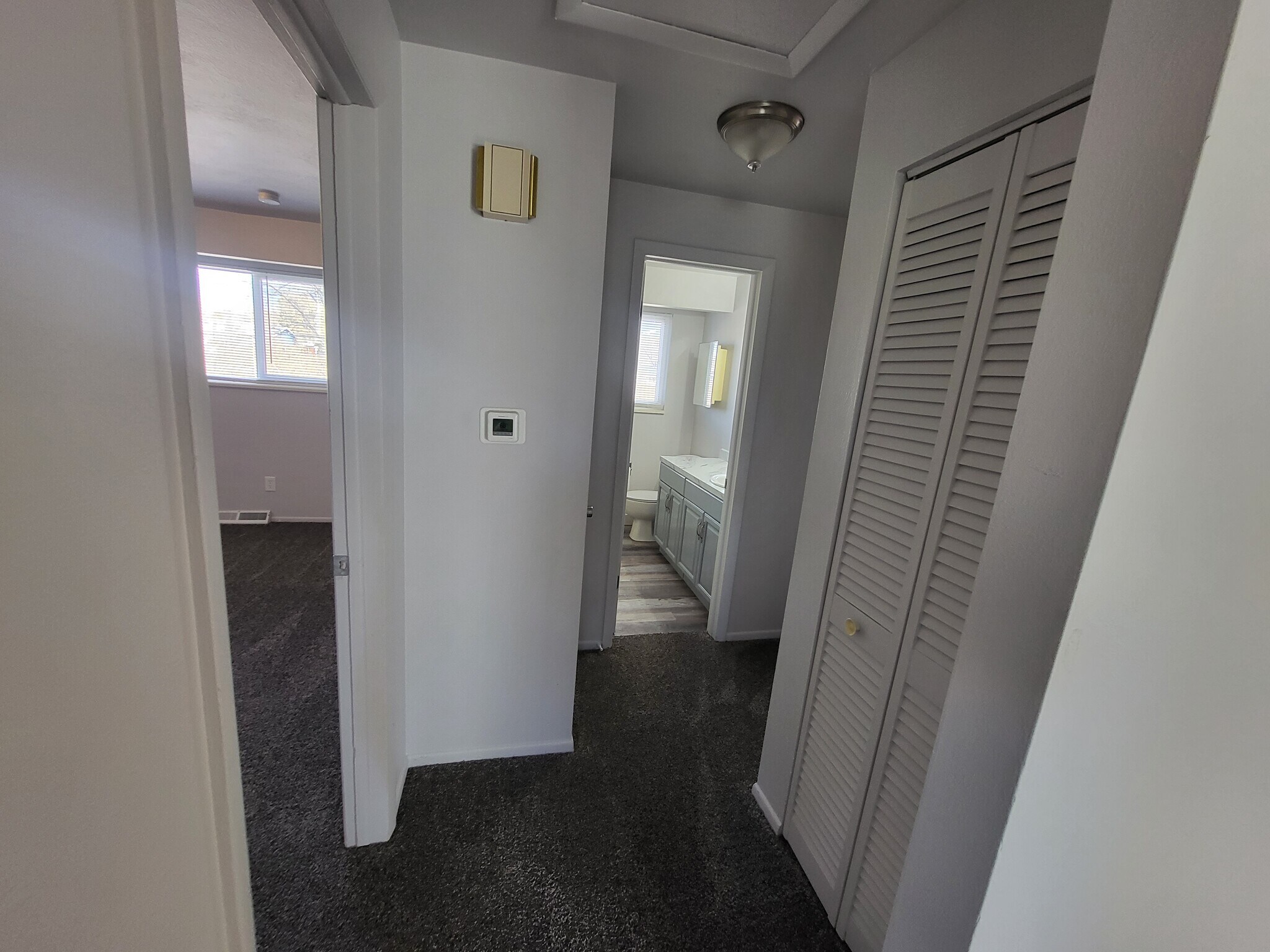 Hall - 1405 Tappan Cir