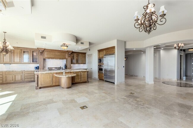 Building Photo - 9103 Alta Dr