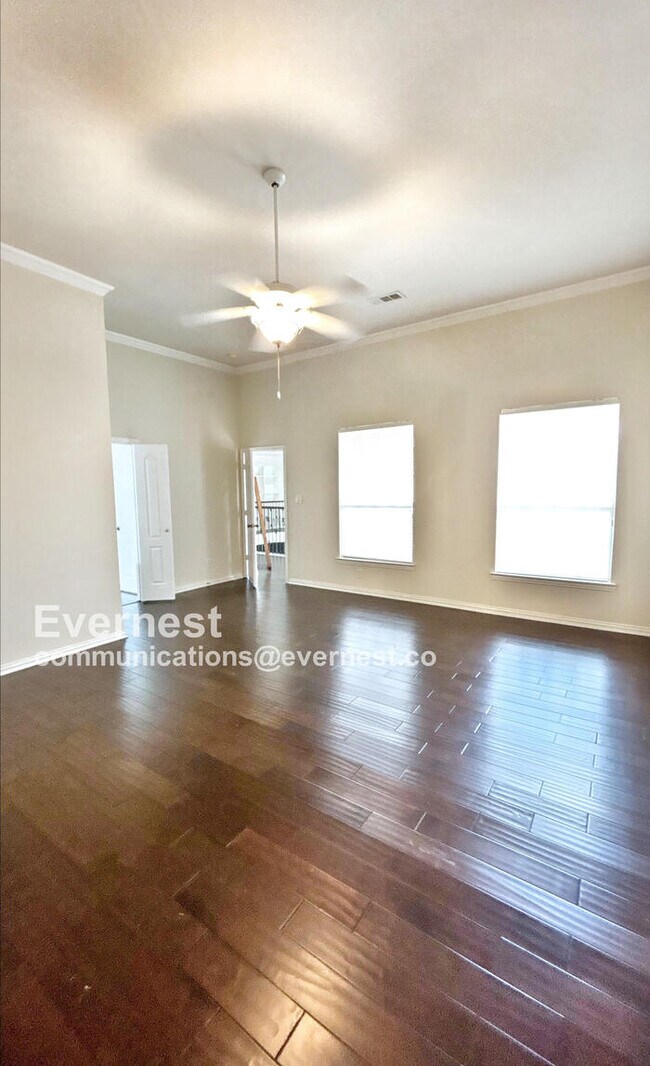 Building Photo - 4633 San Marcos Way