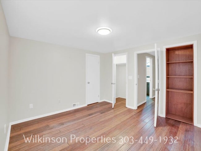 Building Photo - 2020 Gyros Cir