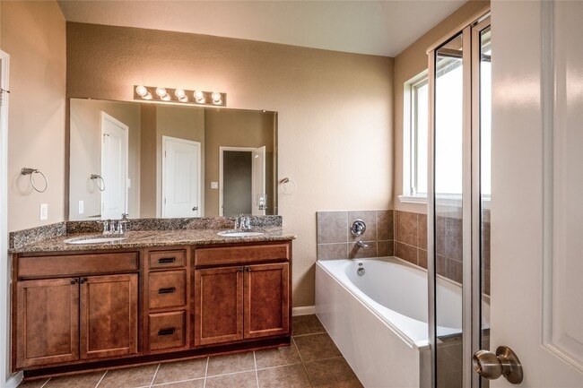 Building Photo - 3206 Granite Gate Ln