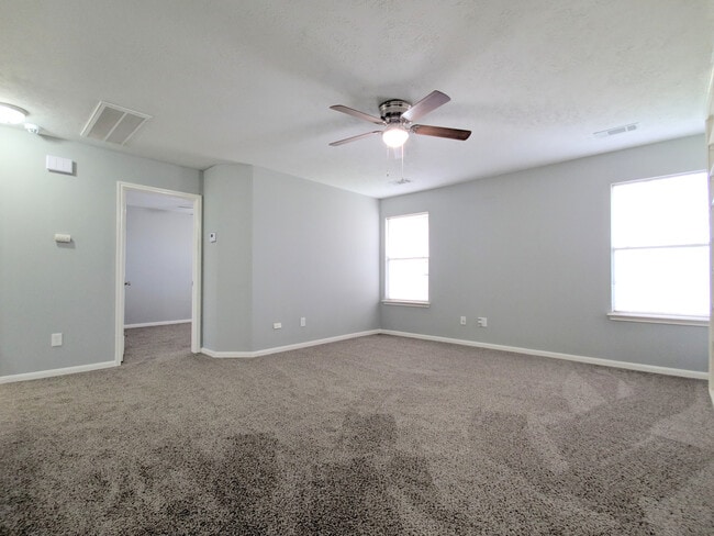 Building Photo - 4805 E Columbary Dr