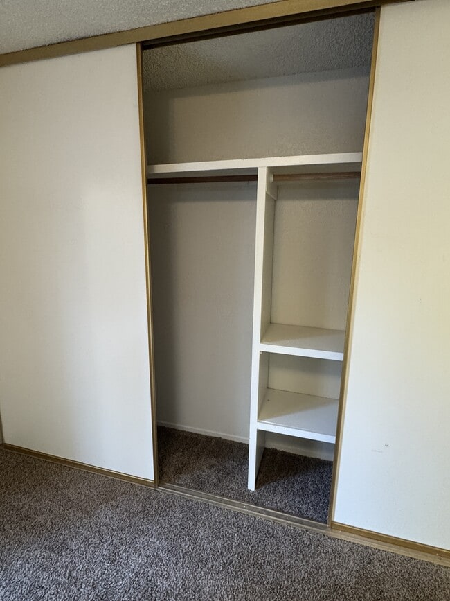 Building Photo - 1109 Sierra Blvd