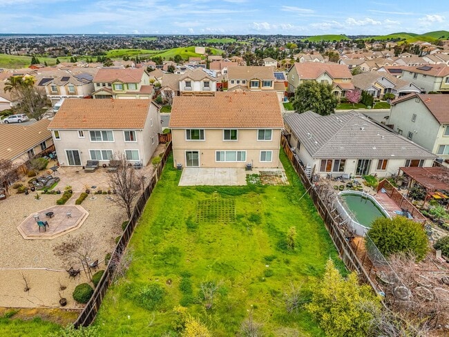 Building Photo - EXTRA LARGE HOME AND LOT... NESTLED IN THE ANTIOCH HILLS... 5 BEDS/3 BATHS/LARGE LIVING ROOM AND ...