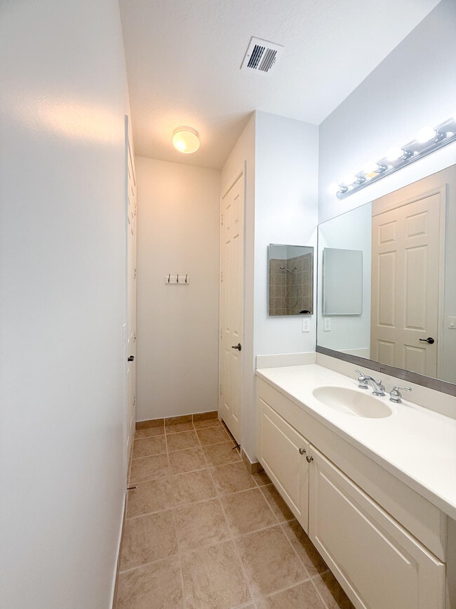 Building Photo - 2125 SW Cape Cod Dr