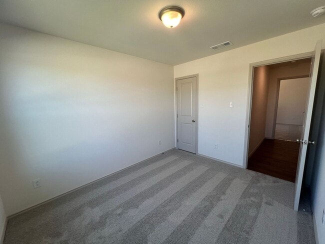 Building Photo - Welcome to Vander Ranch!