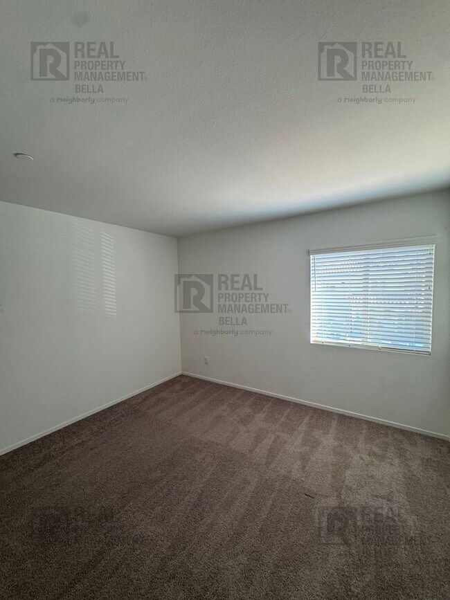 Building Photo - Gated Canyon Hills Gem – 3 Bedrooms, 2.5 B...
