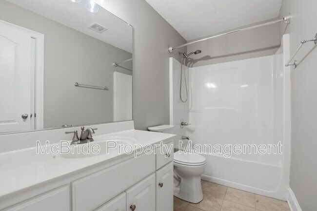Building Photo - 438 Bowen Falls