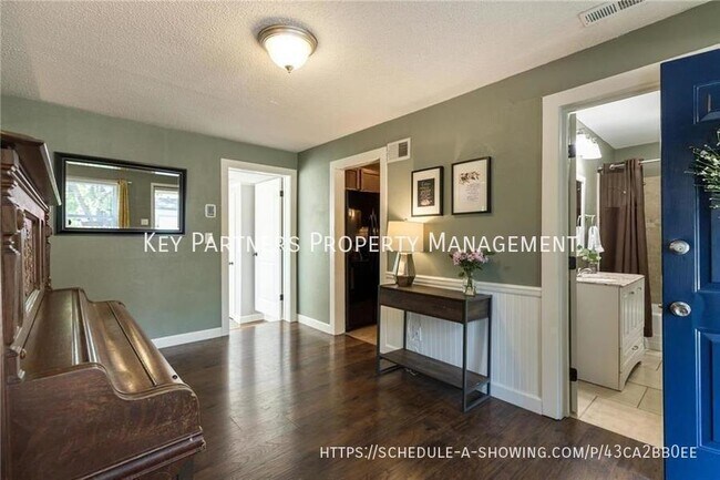 Building Photo - 1309 Linden Rd