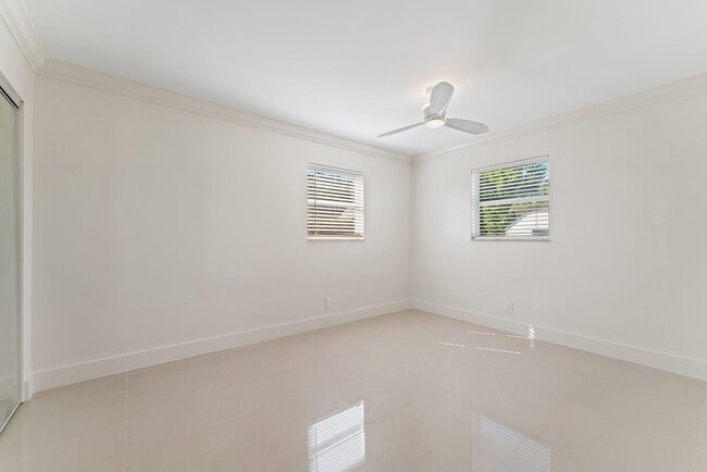 Building Photo - 12149 Colony Ave