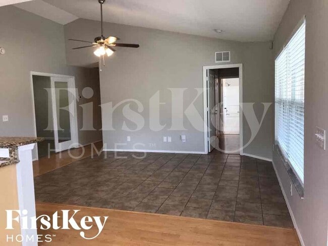 Building Photo - 11764 Shirburn Cir