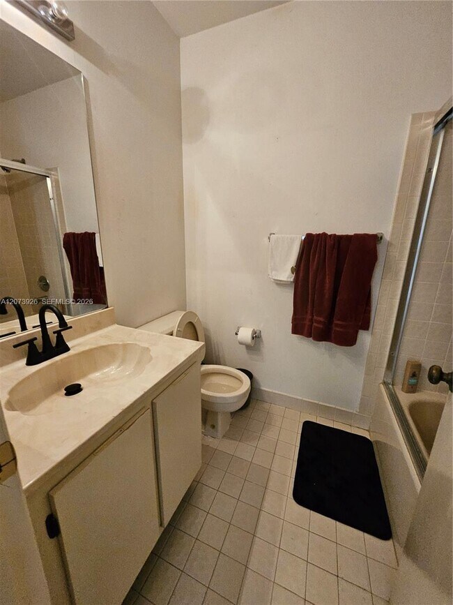 Building Photo - 9840 NW 9th Ct