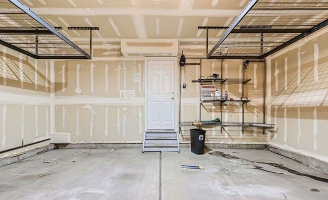 Building Photo - Beautiful Newly Remodeled Home in Roxborough Park