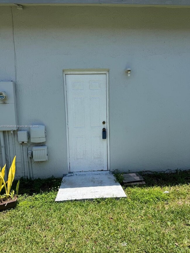 Building Photo - 16064 SW 143rd Ln