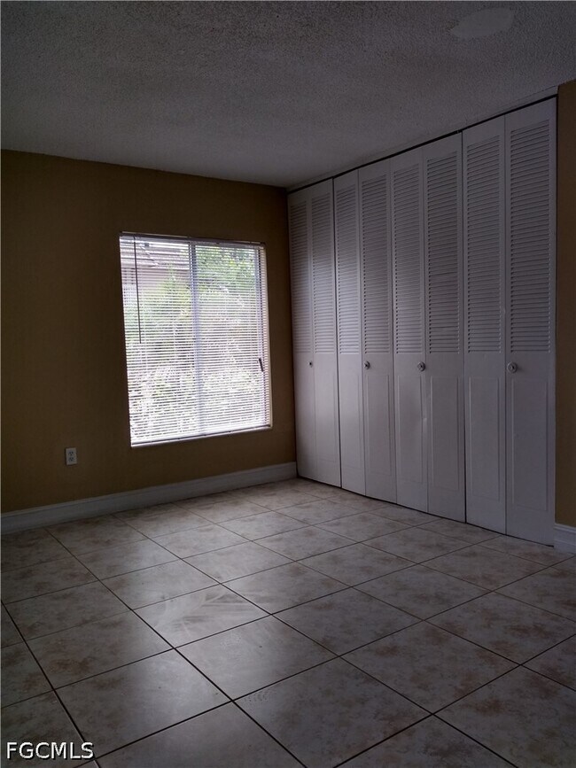 Building Photo - 1830 Maravilla Ave