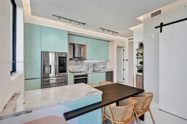 Building Photo - 1030 15th St