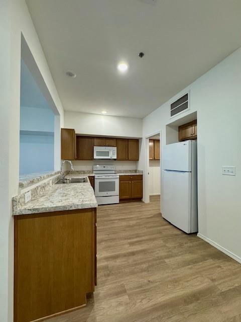 Building Photo - 2803 W Mockingbird Ln