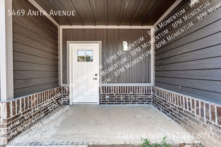 Building Photo - 5469 Anita Ave