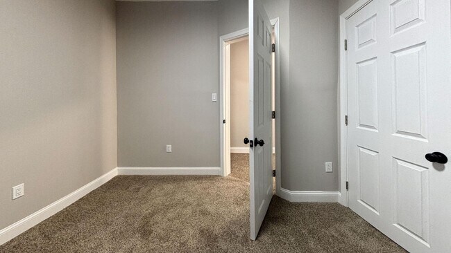 Building Photo - Bright 3BR with Sleek Vinyl Flooring & Modern Kitchen