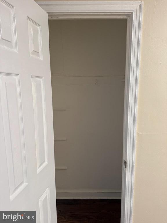 Building Photo - 1809 18th St SE