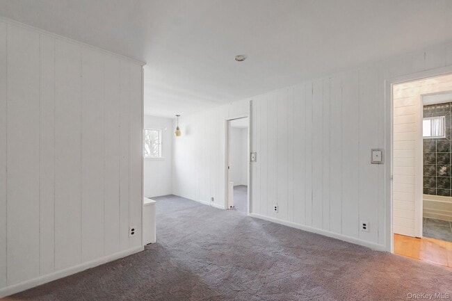 Building Photo - 15 Community Rd