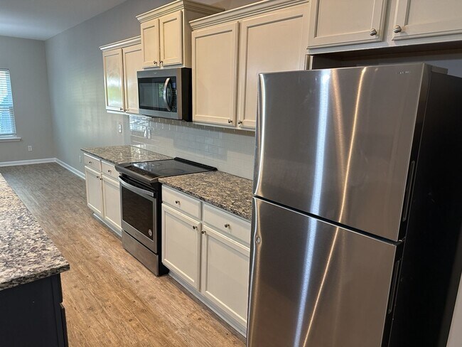 Building Photo - 48 Bellasera Wy