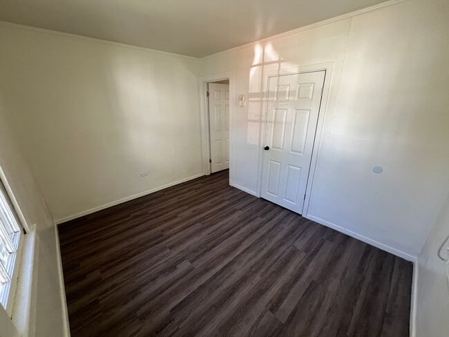 Building Photo - Remodeled 2 Bedroom Single Family Pet Friendly