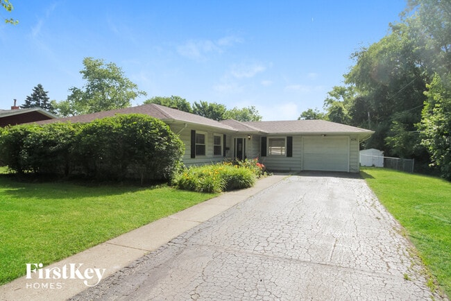 Primary Photo - 436 Burke Dr